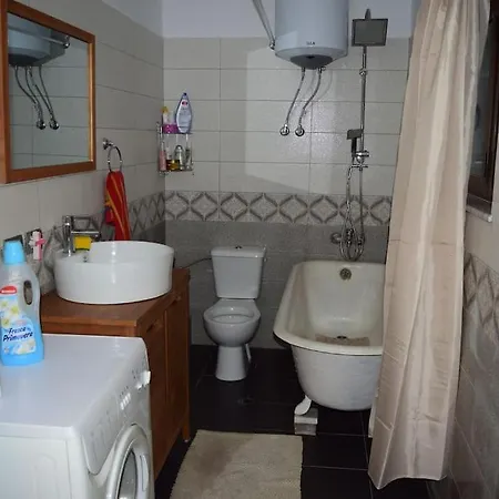 Fatse's New Classic Apartmán Korce