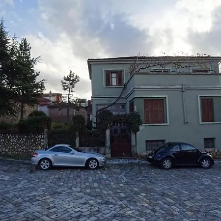Fatse's New Classic Apartmán